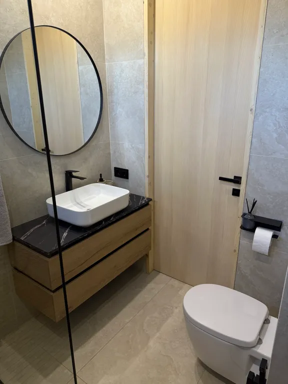 Коттедж с чаном и сауной в черте города