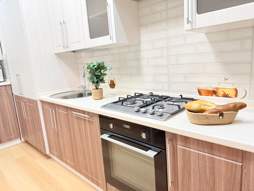 Новая однокомнатная у ТЦ Тополь