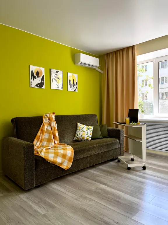 Квартира Квартира Уютная студия цитрус — Великий Новгород