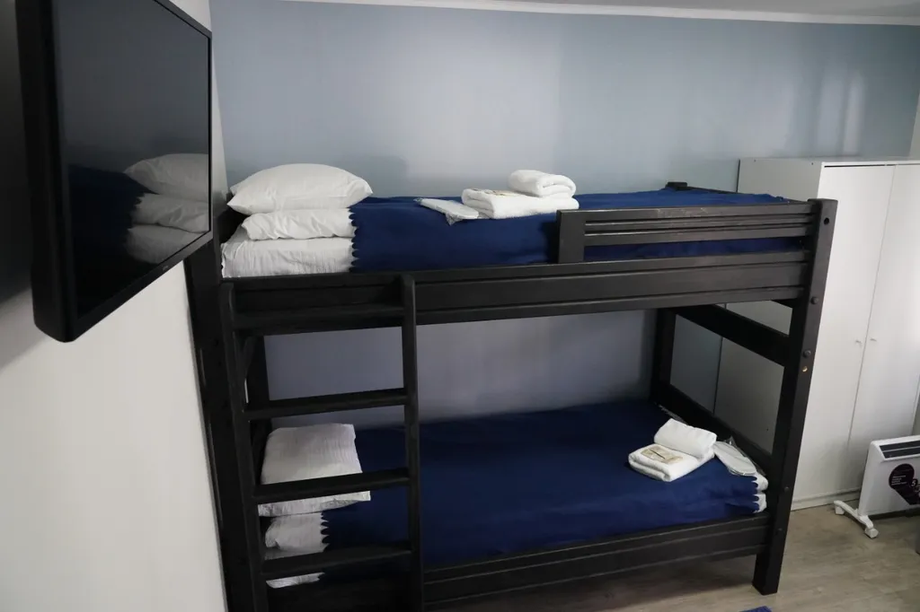 2х комнатный дом в сосновом бору с видом на горы и лес