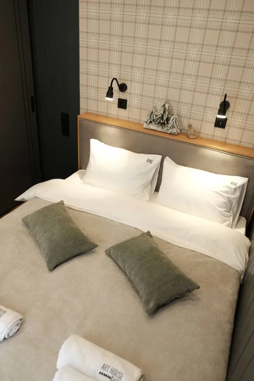 Коттедж Мини- отель “Art House Gesh” — Шерегеш