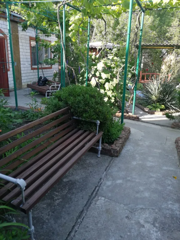 Уютный дом в тихом районе