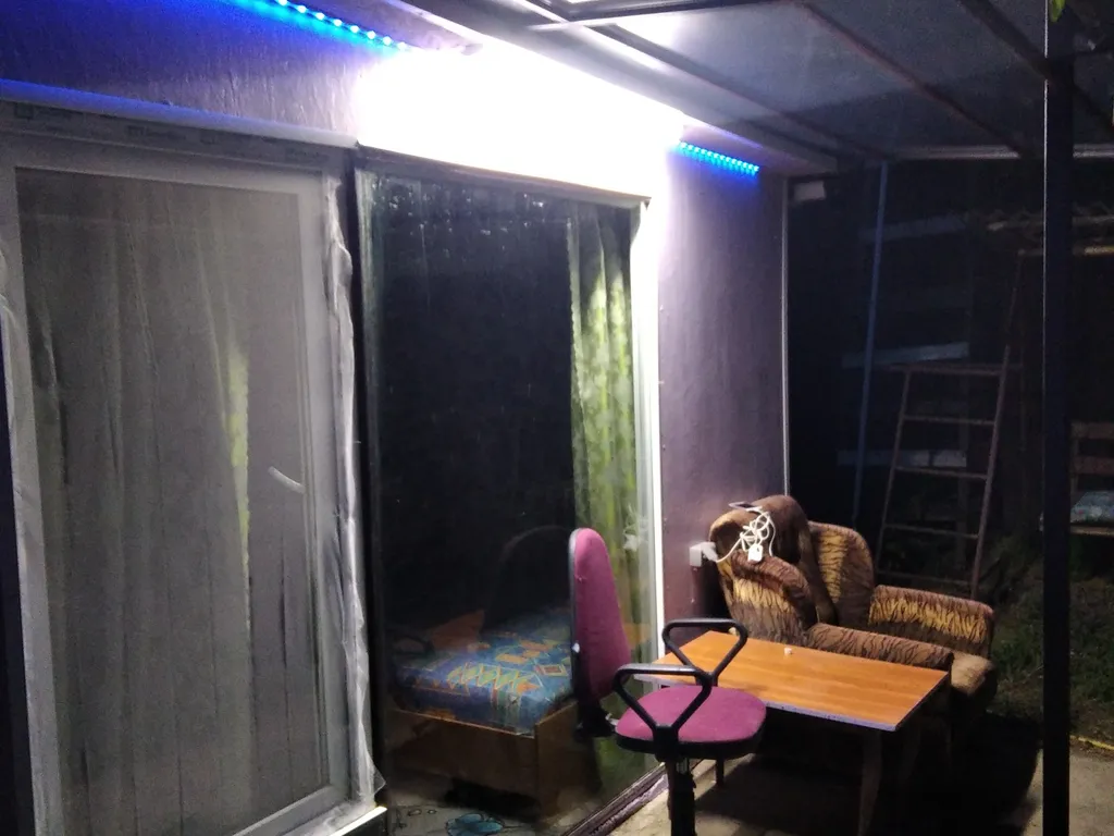 Номер в центре в трёх кварталах от моря