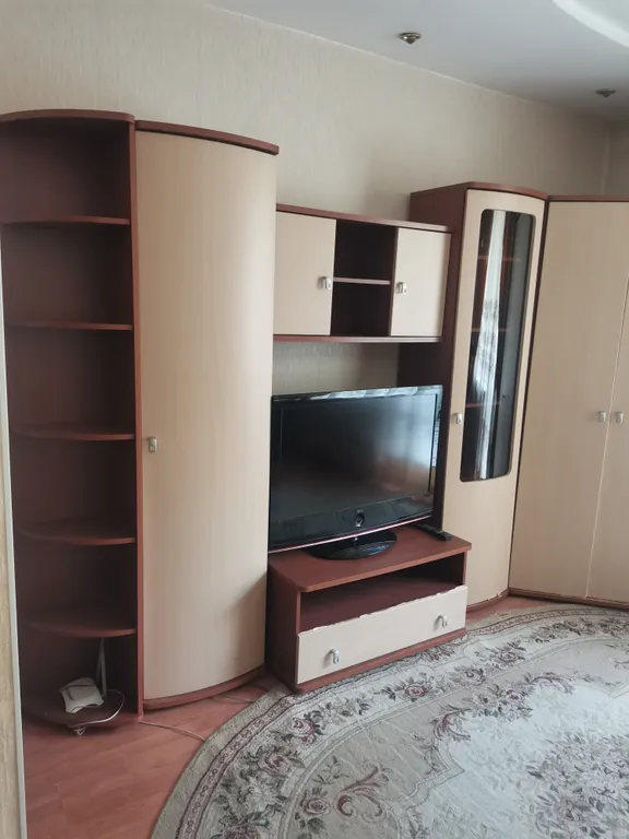 Трёхкомнатная на Каштаке