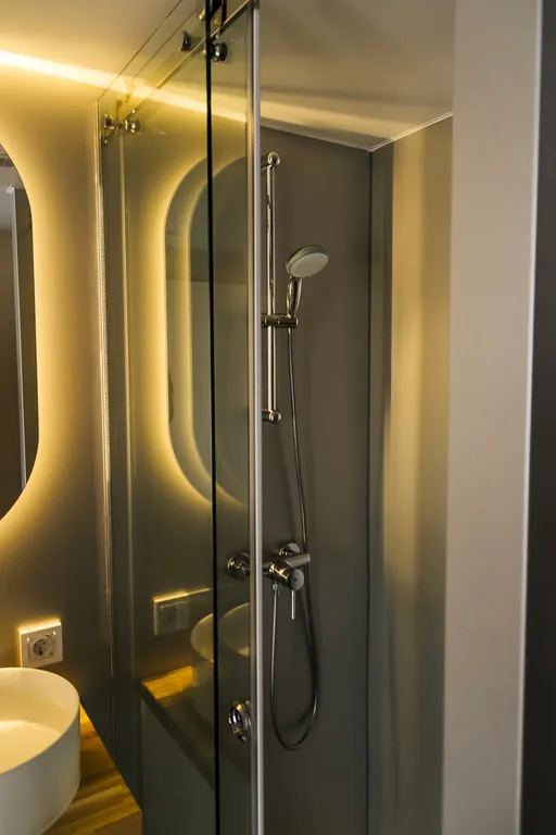 Эко-дом с горячей джакузи и профессиональным грилем на террасе