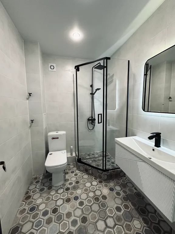 Новая квартира в центре с видом на Китай