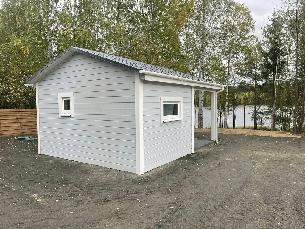 Дом на берегу озера