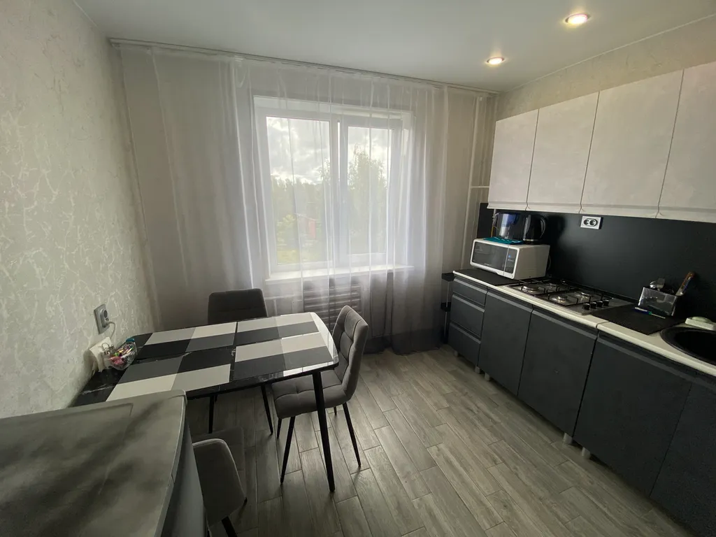 Уютная квартира на Завеличье с торговыми центрами