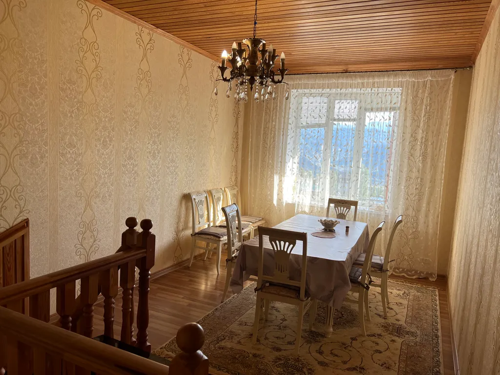 Дом в центре Гуниба с прекрасным видом