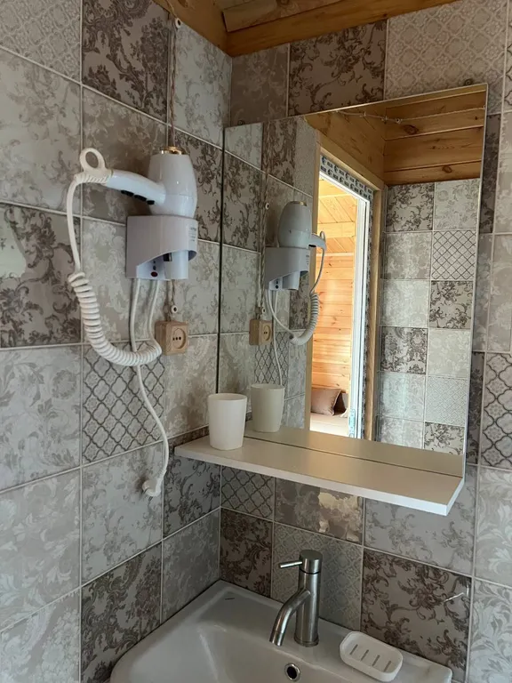 Зеленый домик у моря