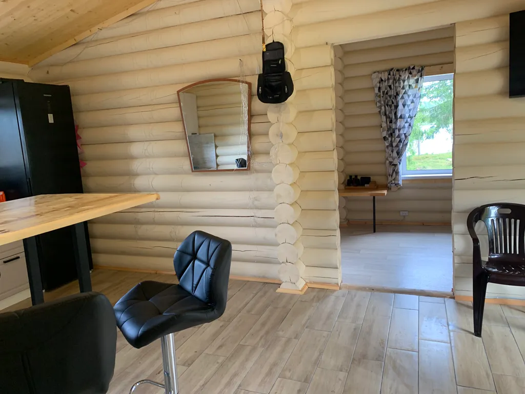 Дом на берегу озера