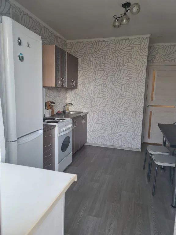 Рядом с авто и жд вокзалом