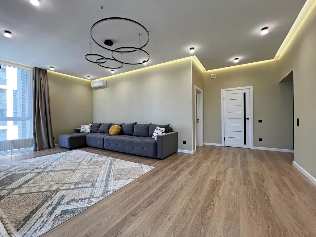 Стильные апартаменты с видом и дизайнерским ремонтом