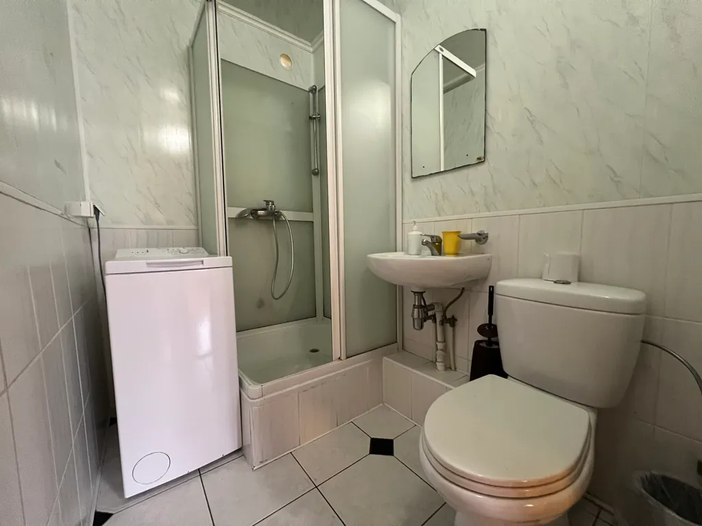 Сруб в Ялте c бассейном и сауной