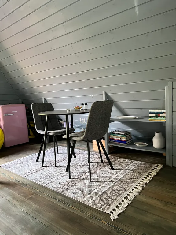 Уютный дом A-Frame в лесу