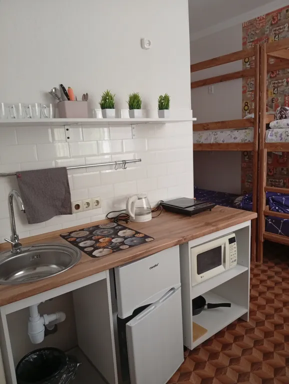 Номер для четверых в пяти минутах от моря с собственной кухней