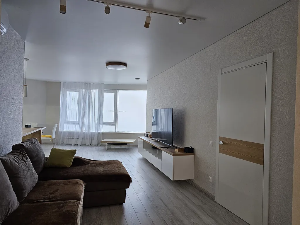 3х.ком.кв. 105 м.кв в ЦЕНТРЕ с видом на море и город, р-он ФУНИКУЛЁРА