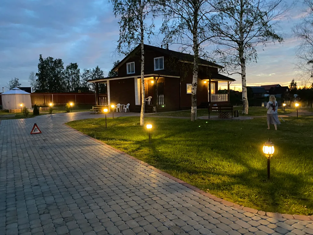 Дом на берегу озера