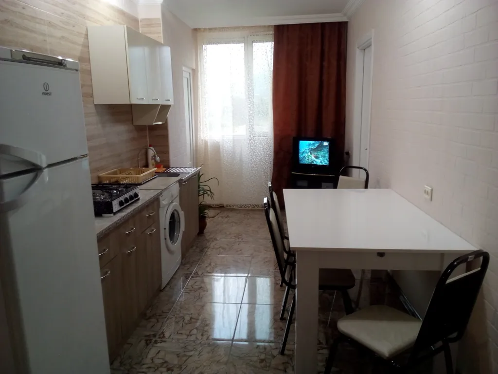 Квартира Отличный эконом-вариант! — аренда посуточно в Батуми