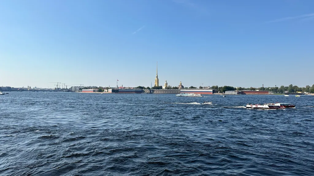 Квартира Квартира с видом на крыши Санкт-Петербурга у Литейного моста — Санкт-Петербург