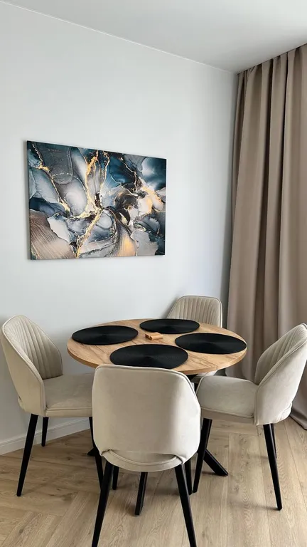 Апартаменты с бассейном на берегу моря