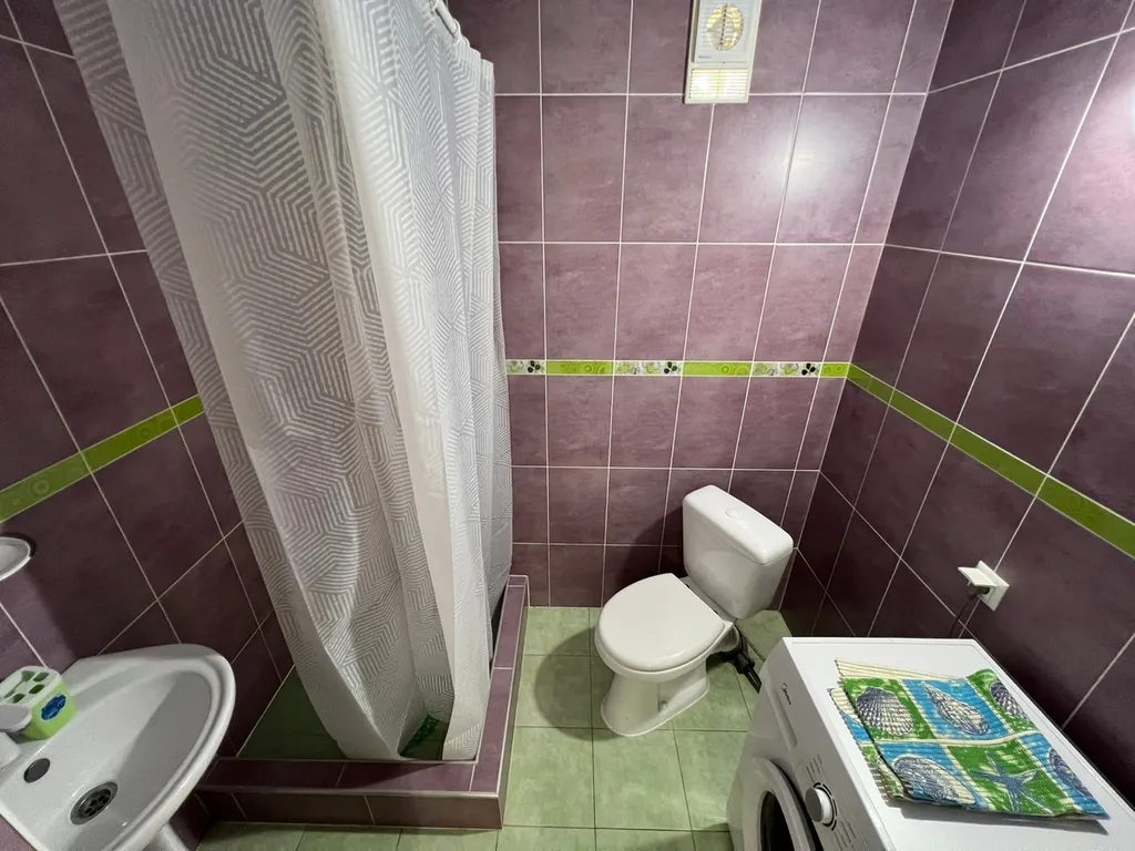 Коттедж Однокомнатный дом с уютным двориком — Евпатория