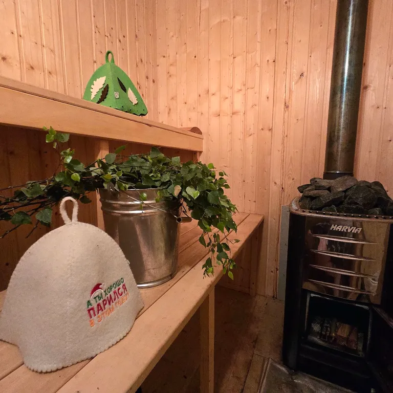 Милая и уютная дача в окружении живописного леса