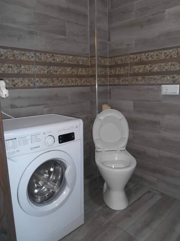 Квартира 3-комнатная Квартира — Батуми