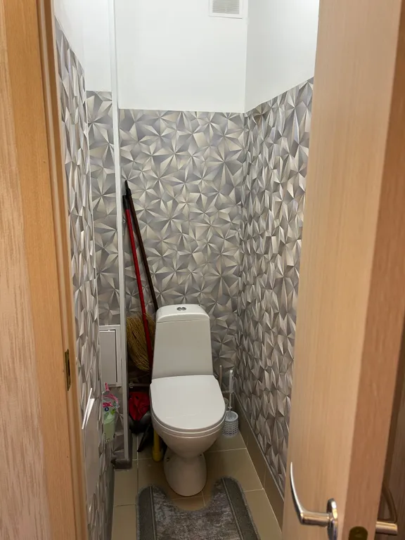 Уютная квартира находится рядом с центром города, ж/д вокзалом