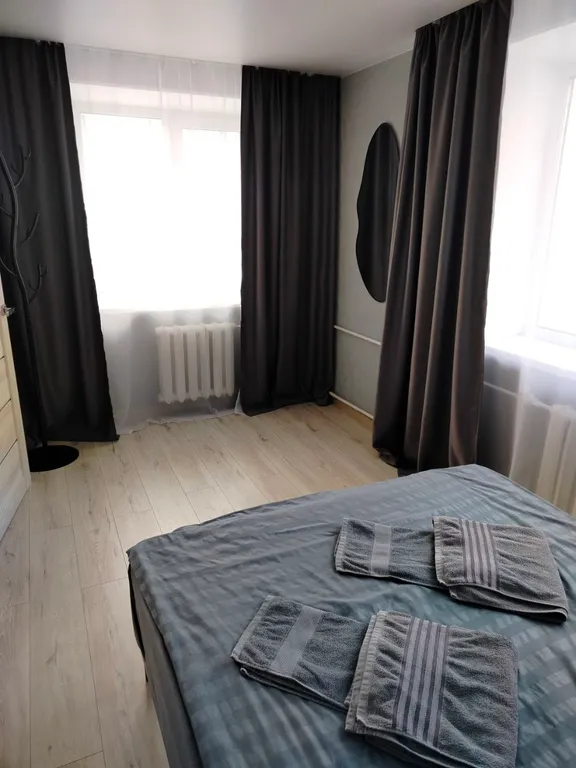 Уютная квартира в самом центре на набережной с видом на парк победы