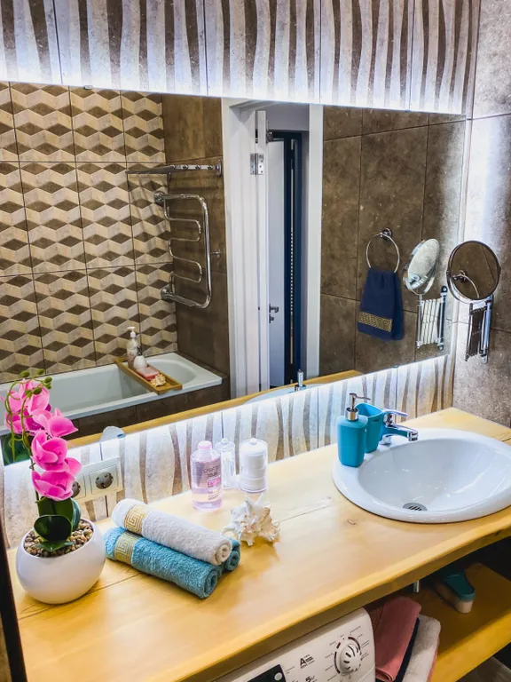 Дизайнерская студия рядом с МРНЦ Цыба