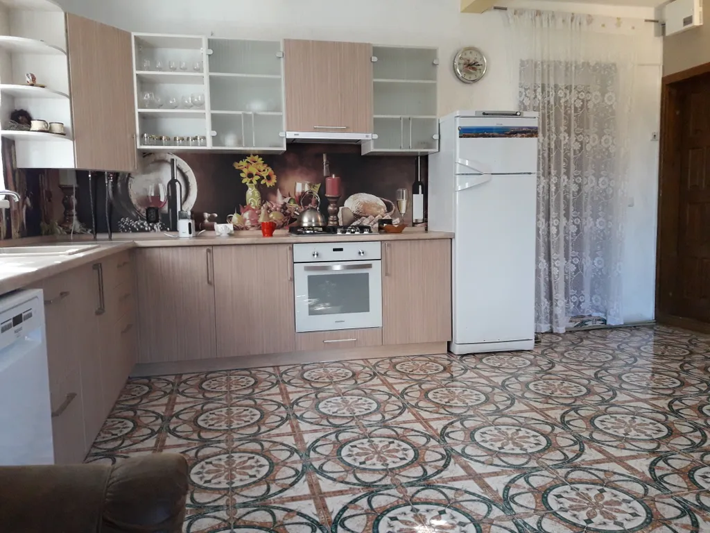 Дом из бруса с беседкой