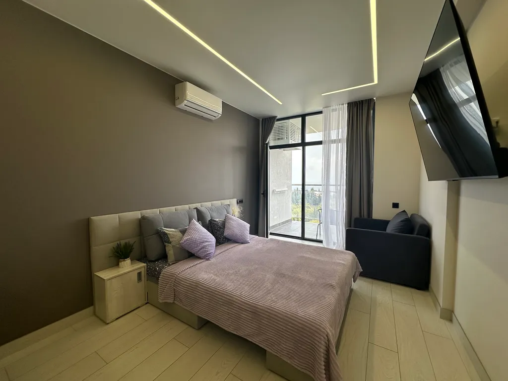 Квартира Дизайнерская студия LS-HI-TECH RELAX  с видом на море — аренда посуточно в Алушта