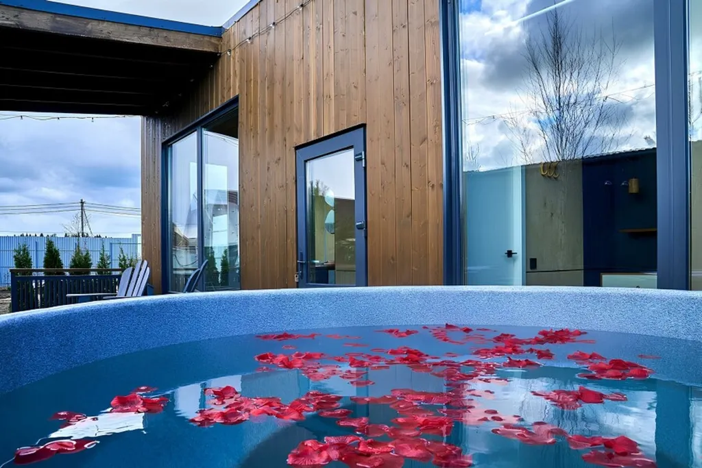 Уютный дом с баней и горячей купелью