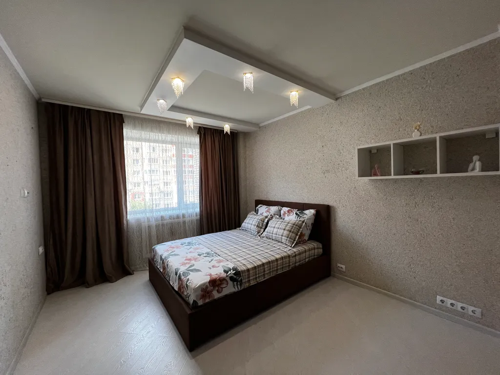 Квартира Квартира Огромная двушка с дизайнерским ремонтом — Свердловский