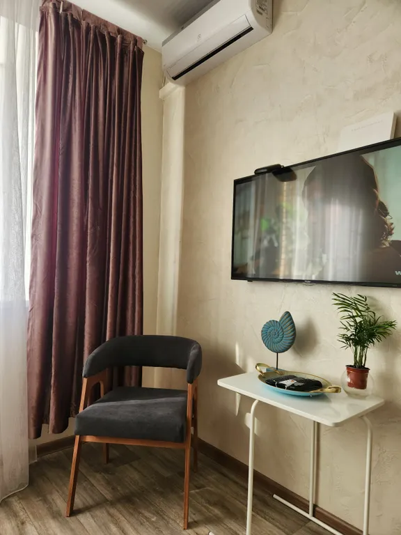 Уютная квартира в центре на берегу Иртыша