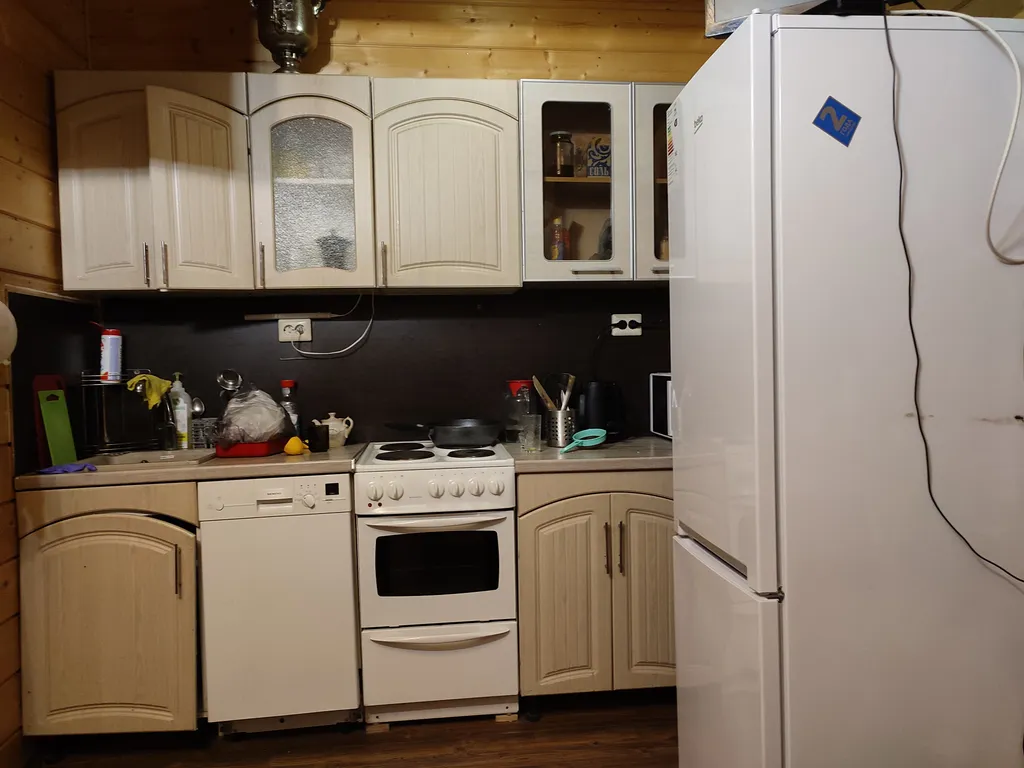 Коттедж Хонга ранда у озера с пляжем