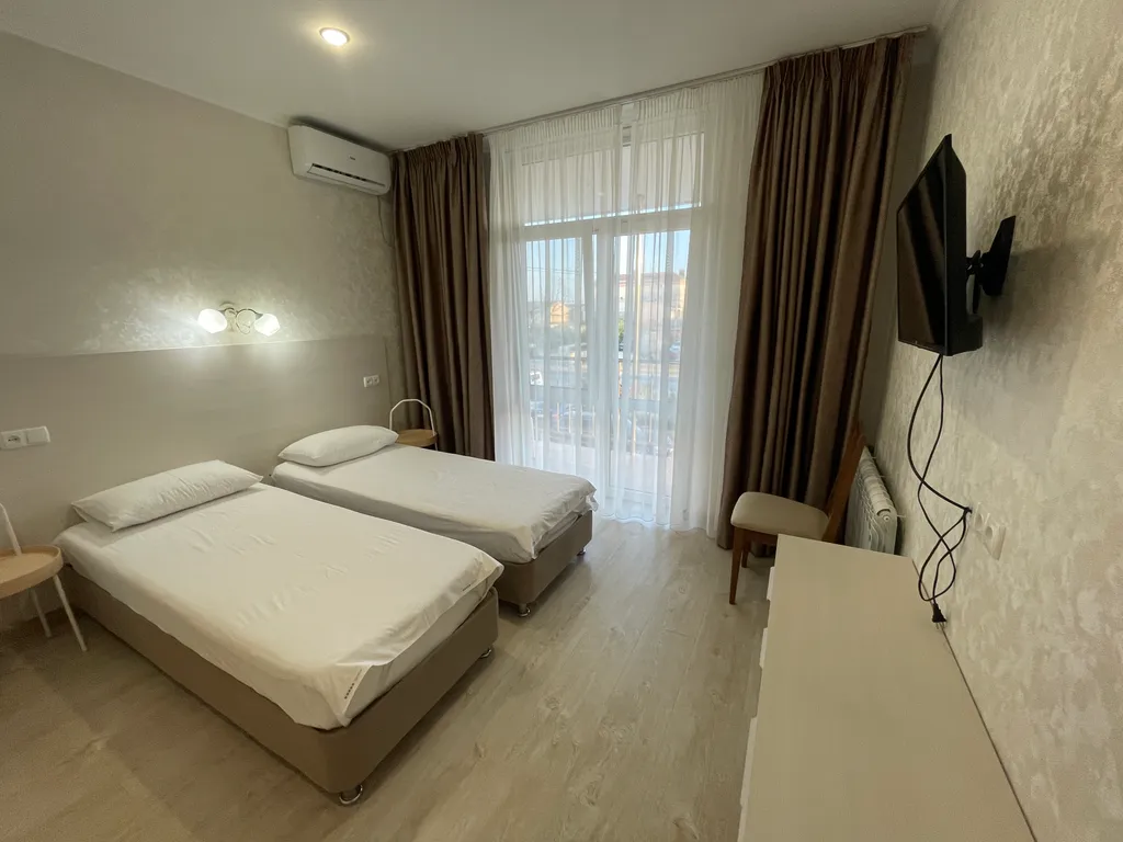 Отдельная 2-комнатная квартира у моря