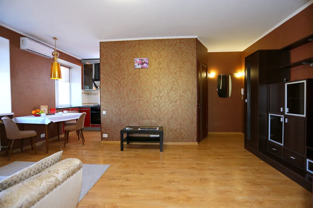 Квартира Уютная квартира в центре города у Набережной — Омск