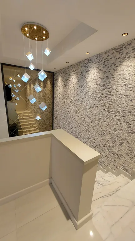 Двухуровневая квартира с собственным выходом к бассейну