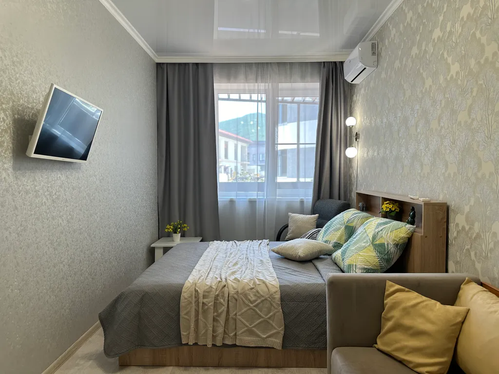 Евродвушка на берегу моря