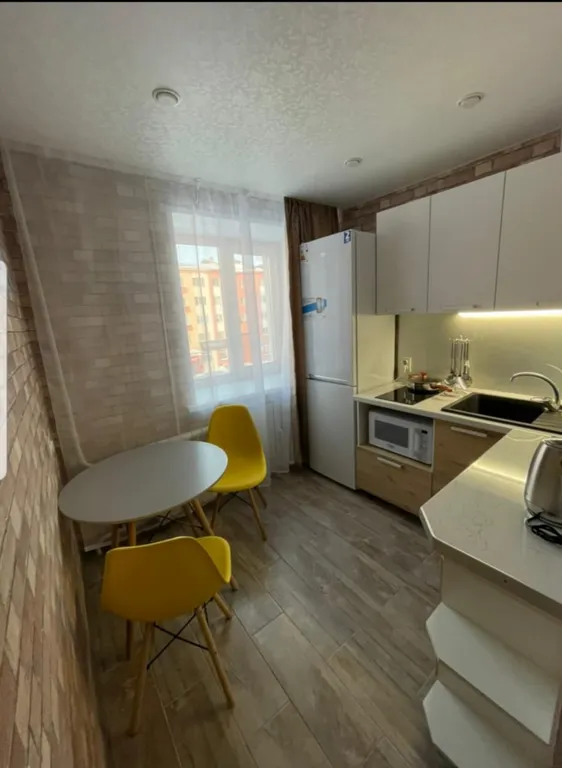 Двухкомнатная квартира с отличным ремонтом в центре Норильска