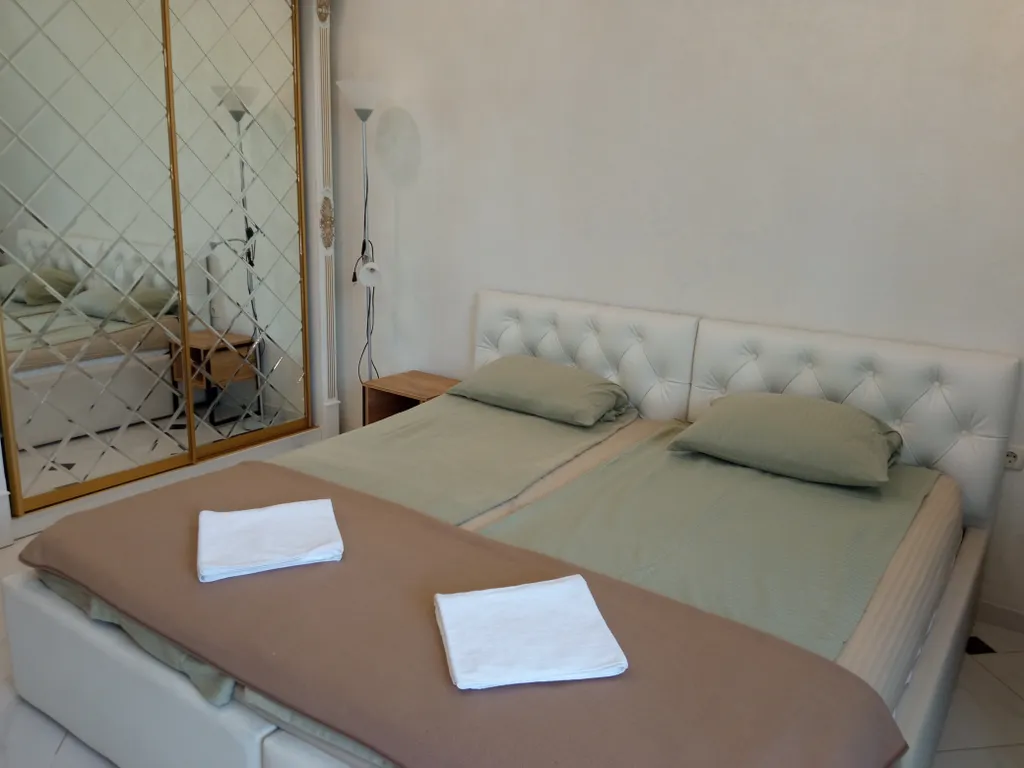 Уютная большая видовая квартира с балконом 2.2