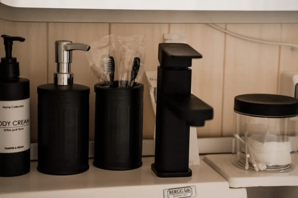 Уютный дом в сосновом лесу