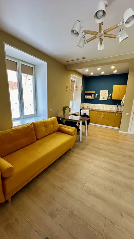 Квартира с новым ремонтом в центре города