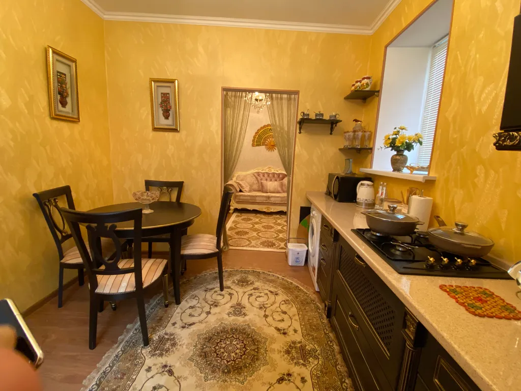 Уютный домик в центре