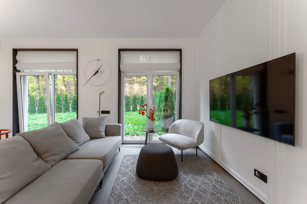 Апартаменты Июль, таунхаус в лесу