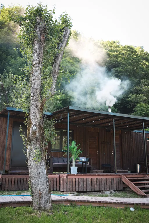 Коттедж Дом-глэмпинг с видом на горы — Эсто-Садок