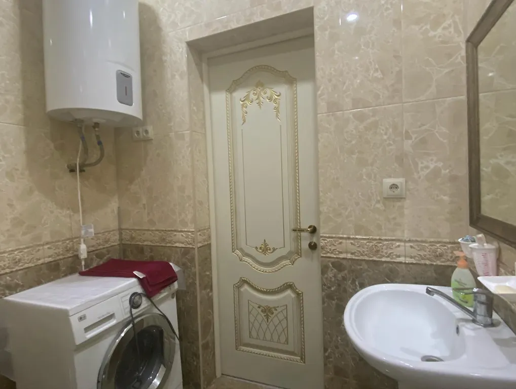 Дом на берегу Каспийского моря