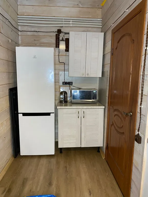 Коттедж Большой дом с террасой, баней на дровах и чаном в лесу на берегу реки — Старово